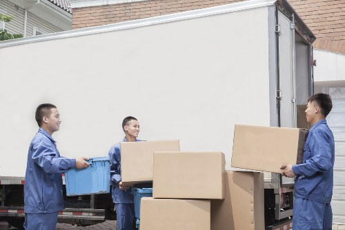 House removalists helping with a local Grange Park home move